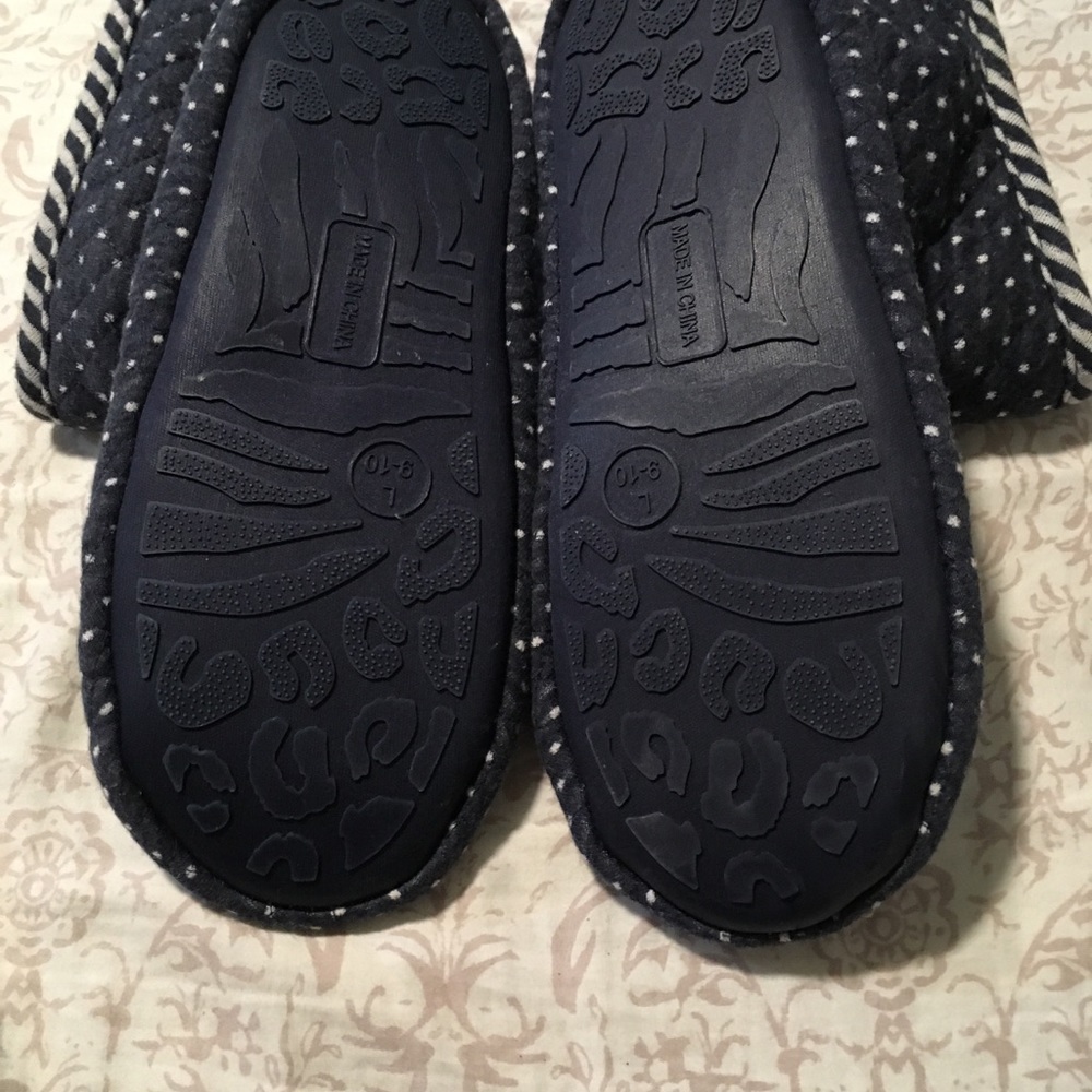 Slippers - Picture 2 of 2